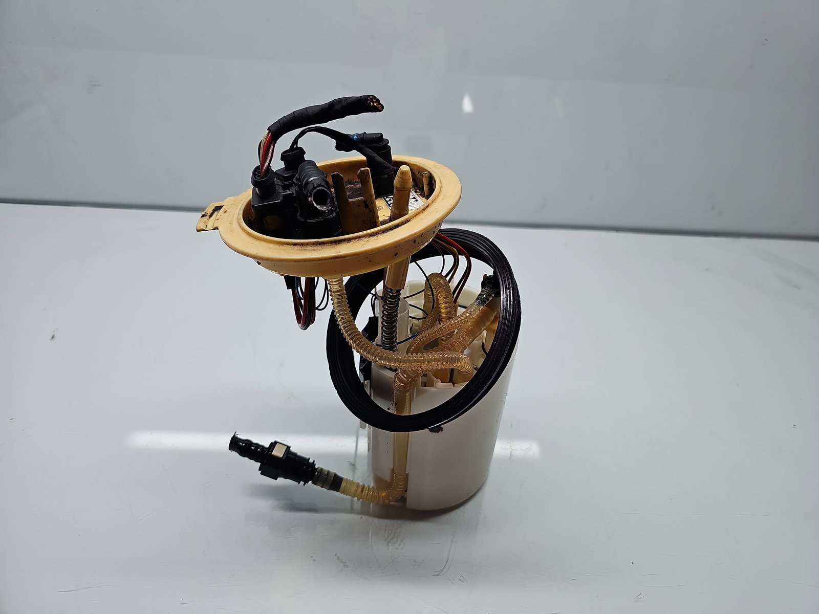 Pompa combustibil Volkswagen Passat B8 (3G2) [Fabr 2015-prezent] 3Q0919050 2.0 TDI DFCA 140KW / 190CP - imagine 1