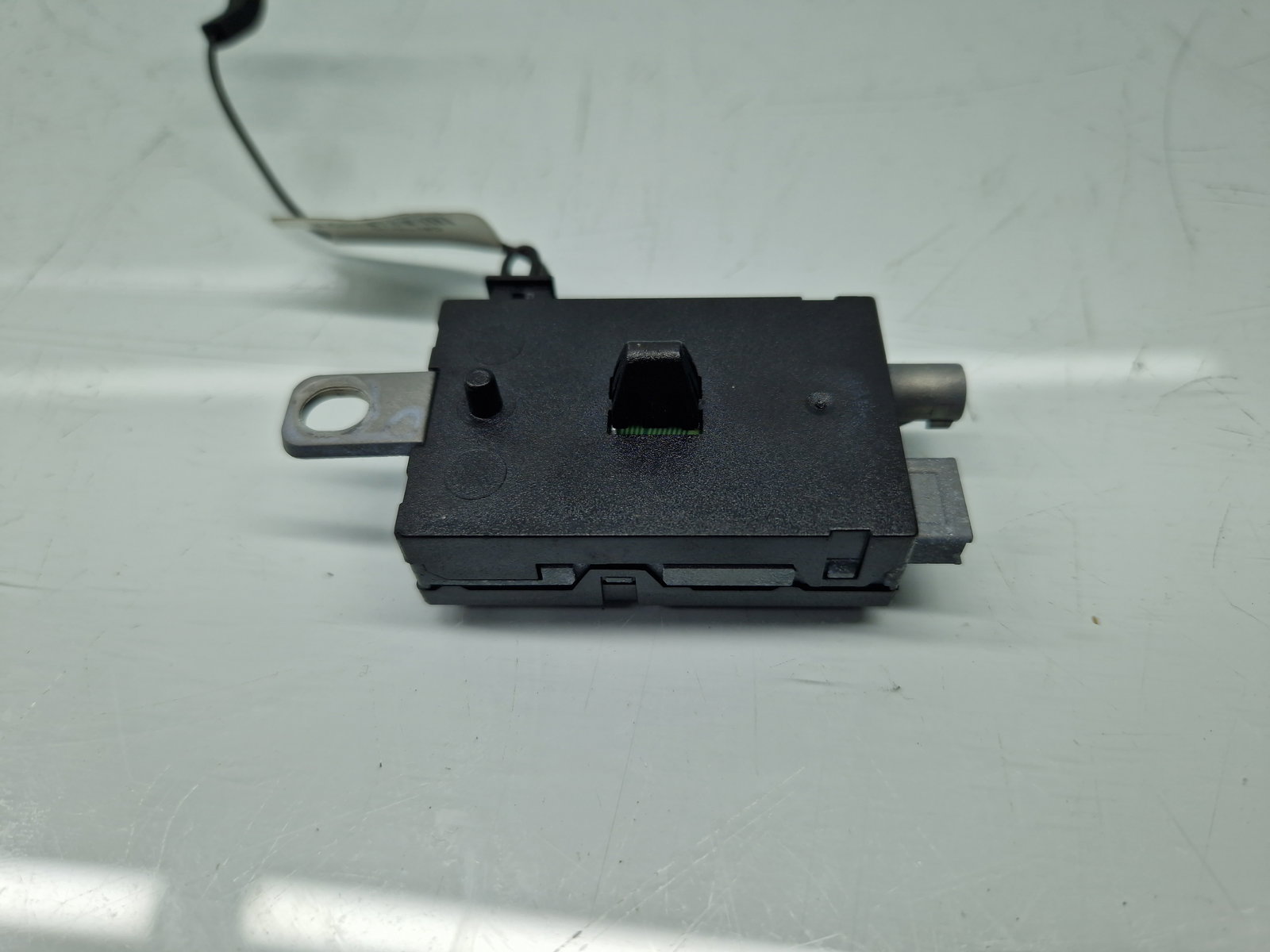 Amplificator antena Jaguar XF (X250) [Fabr 2008-2015] Facelift CX23-18C847-BA - imagine 2