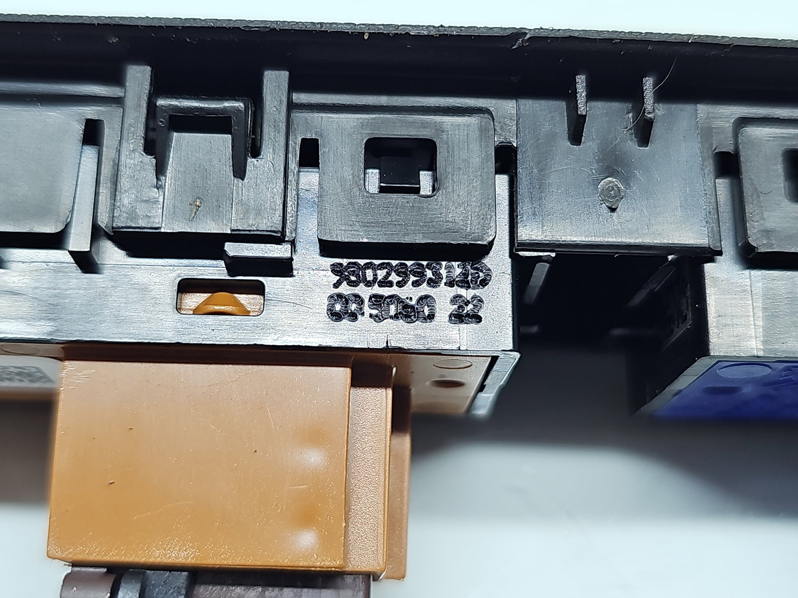 Butoane comenzi consola centrala PEUGEOT 2008 [Fabr 2013-prezent] 980299312 - imagine 5