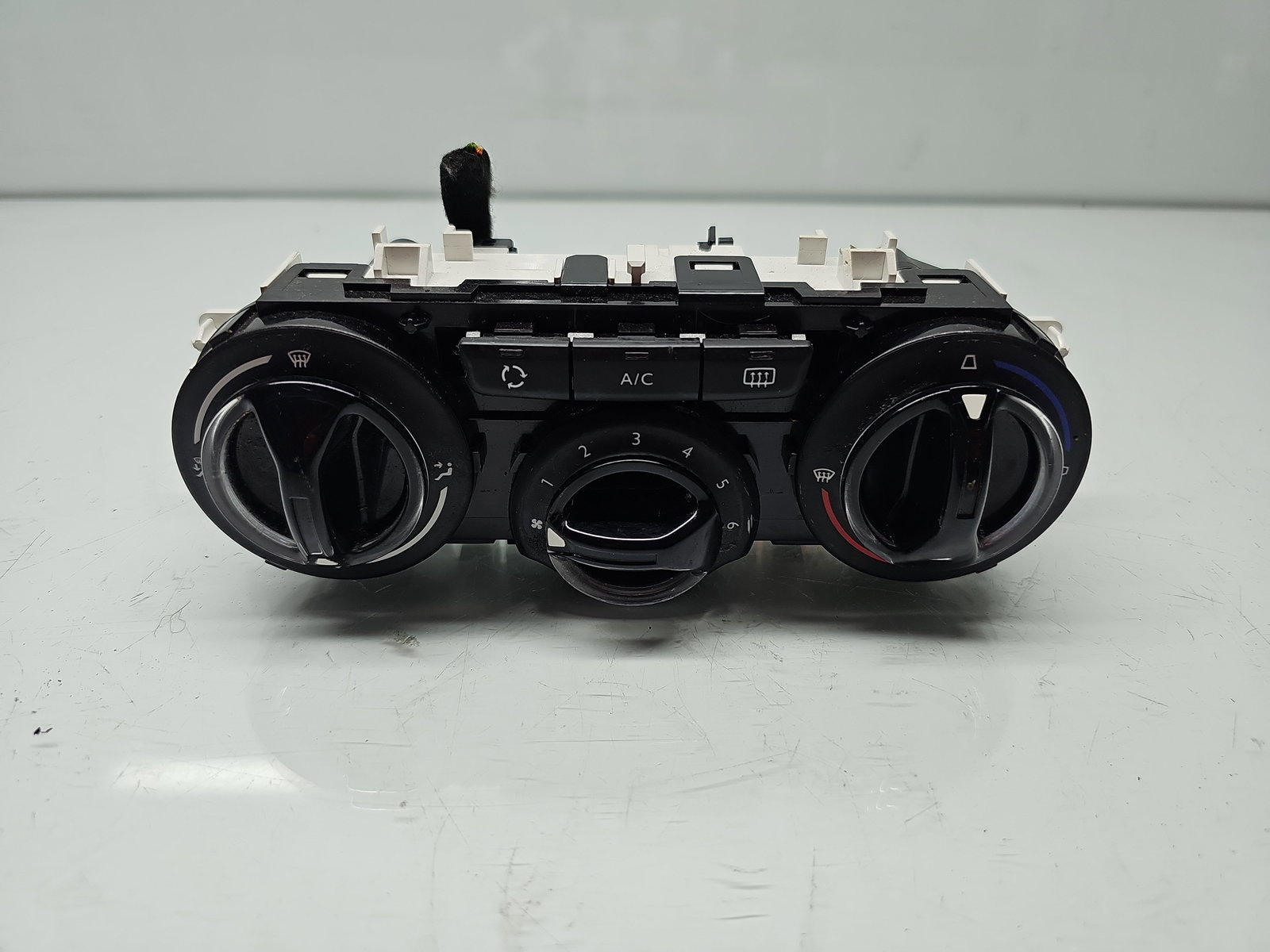 Panou comanda clima PEUGEOT 2008 [Fabr 2013-prezent] 96722483 - imagine 1