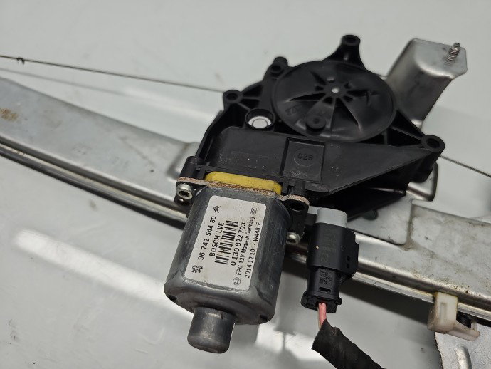 Macara electrica geam stanga fata PEUGEOT 2008 [Fabr 2013-prezent] 9673154480