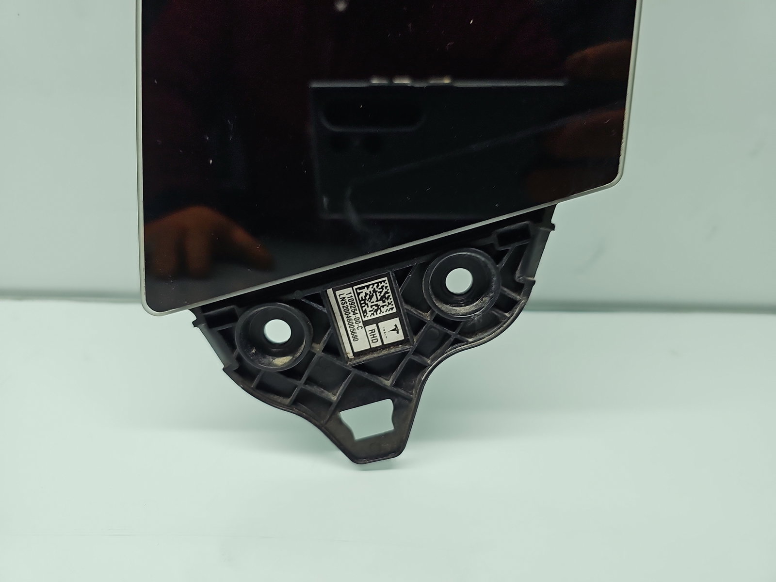 Ornament stalp stanga TESLA Model 3 [Fabr 2020-2025] 1109254-00-C - imagine 3