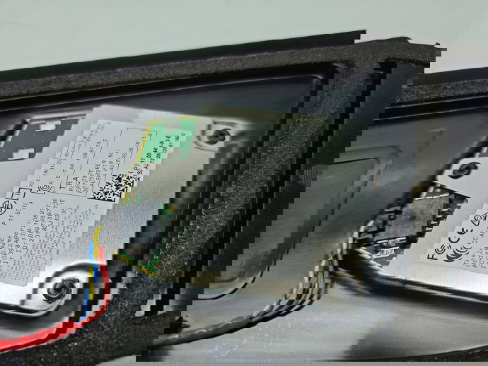 Ornament stalp stanga TESLA Model 3 [Fabr 2020-2025] 1109254-00-C