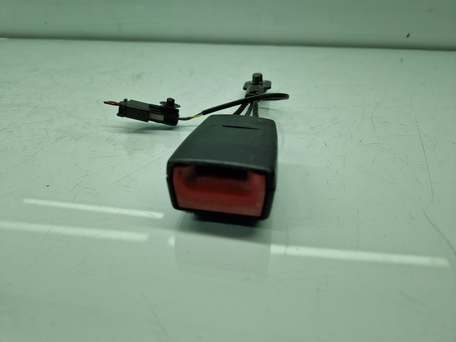 Capsa centura dreapta fata Opel Astra J [Fabr 2009-2015] 12848375 - imagine 2