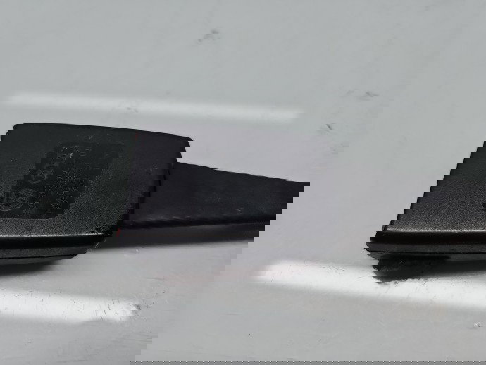 Capsa centura stanga fata AUDI A6 (4G2, C7) S-line [Fabr 2012-2017] 8K0857755F