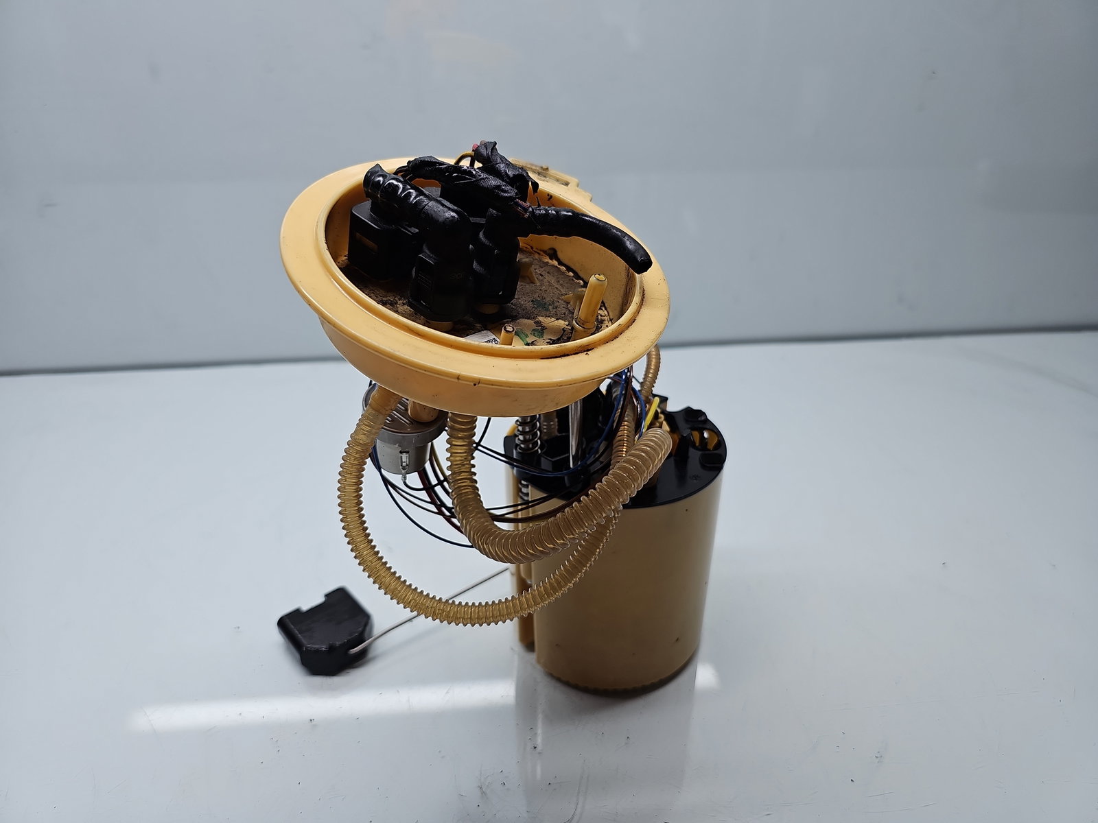 Pompa combustibil AUDI A6 (4G2, C7) S-line [Fabr 2012-2017] 4G0919050 2.0 TDI CNHA 140KW / 190CP - imagine 1