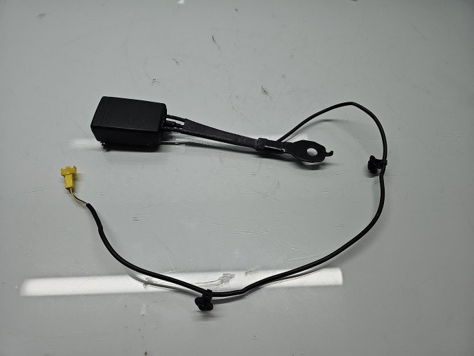 Capsa centura stanga fata Mercedes Clasa A (W176) [Fabr 2012-2018] A2468600169