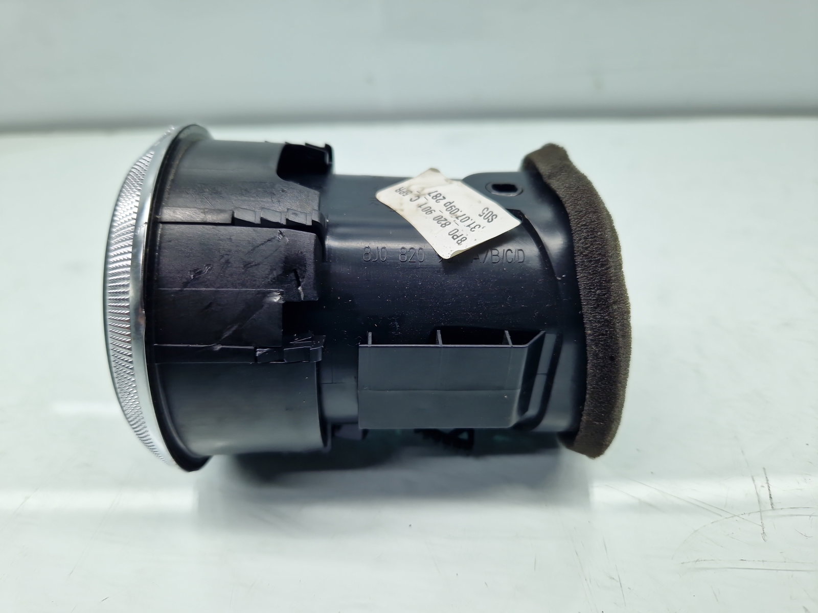 Grila aerisire centrala stanga AUDI A3 (8P1) [Fabr 2003-2012] 8P0820901C - imagine 2