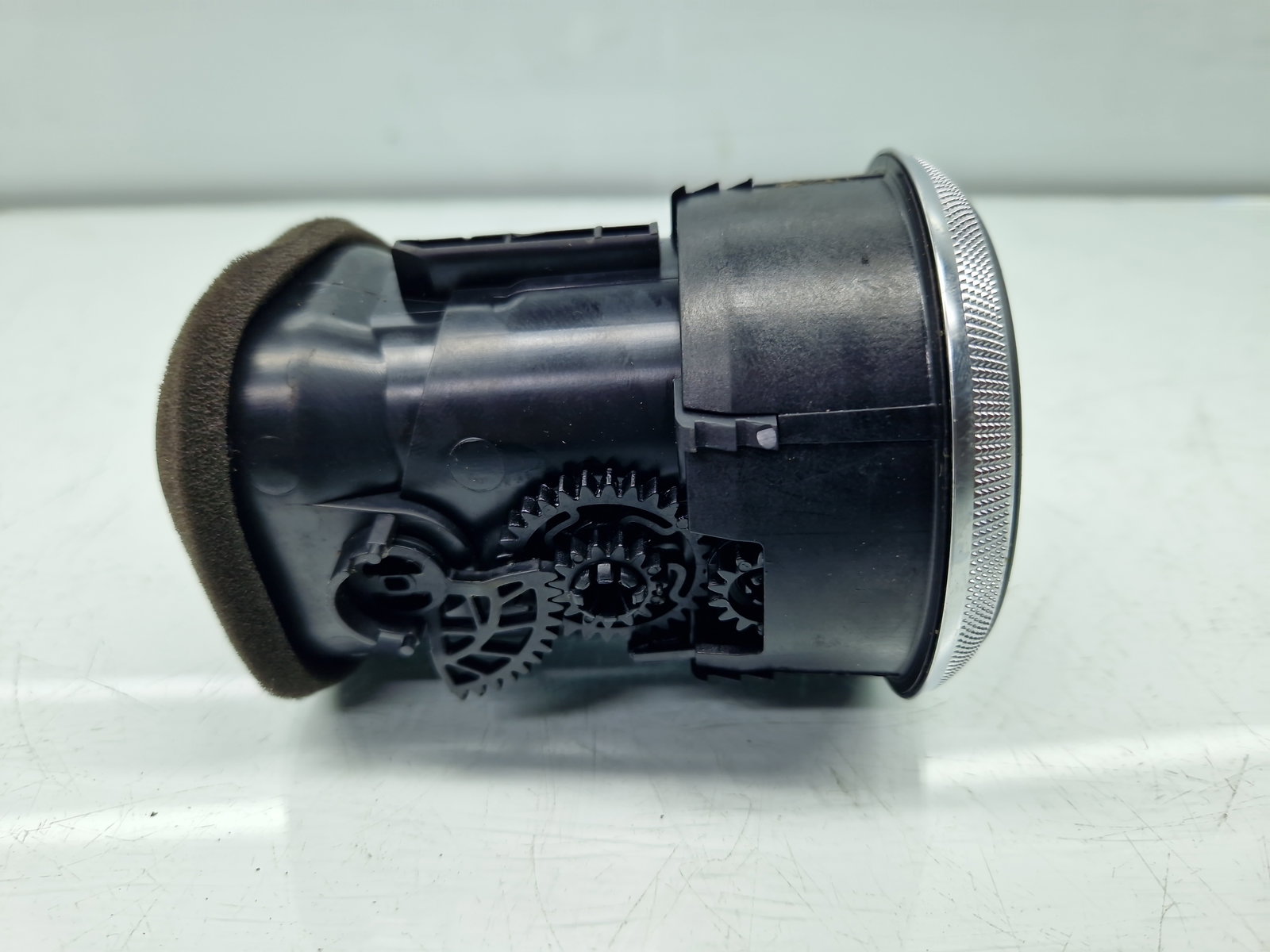 Grila aerisire centrala stanga AUDI A3 (8P1) [Fabr 2003-2012] 8P0820901C - imagine 3