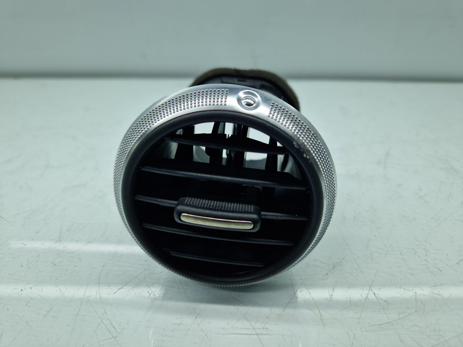 Grila aerisire dreapta AUDI A3 (8P1) [Fabr 2003-2012] 8P0820901C - imagine 1