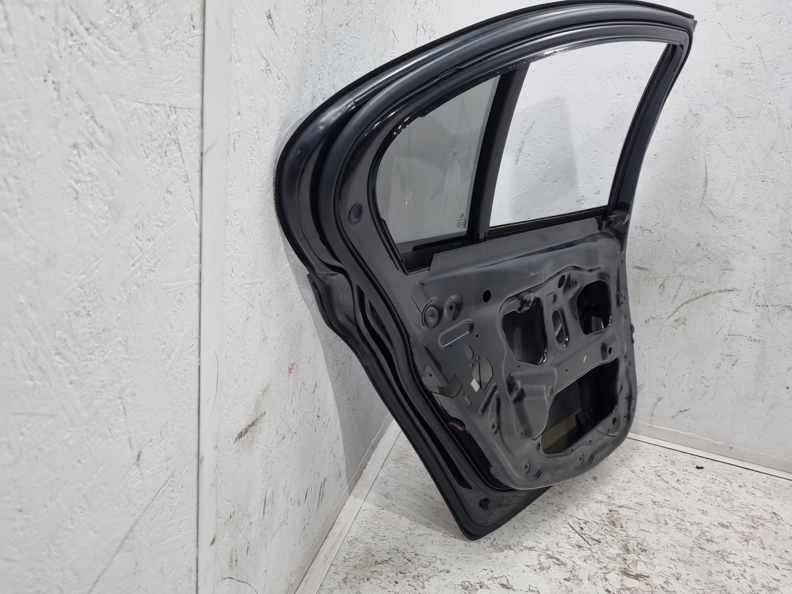 Usa stanga spate Bmw 5 (F10) [Fabr 2011-2016] Berlina Pachet M 416 Carbonschwarz Mc - imagine 7