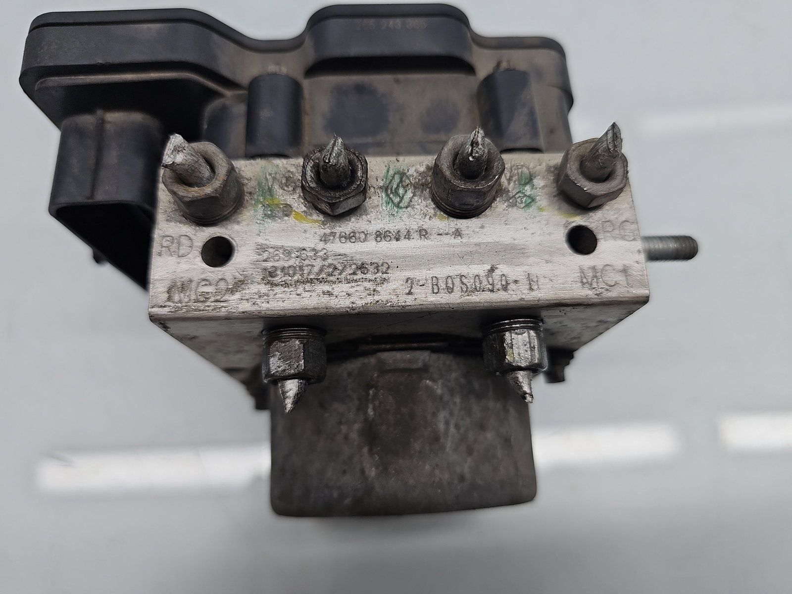 Pompa ABS Dacia Logan MCV 2 [Fabr 2013-2022] 476608644R 1.5 dCi K9K792 66KW / 90CP - imagine 6