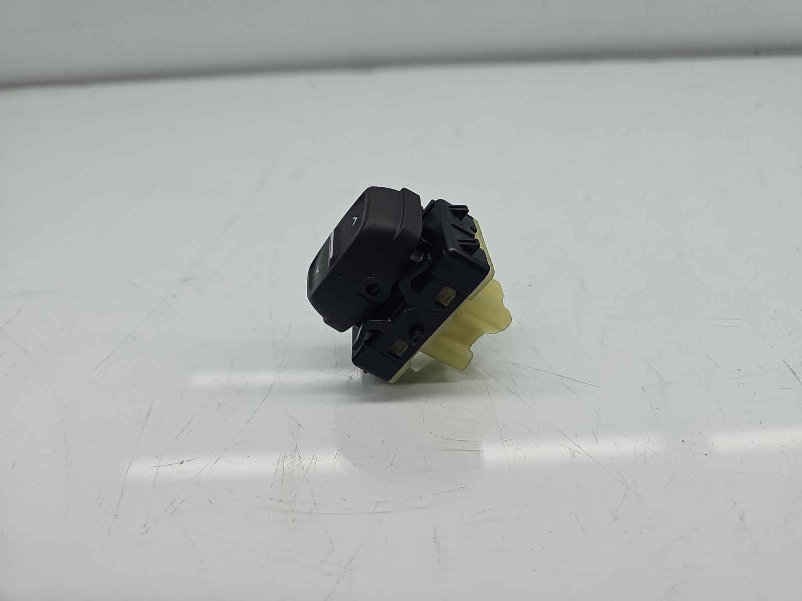 Buton geam dreapta fata Dacia Logan MCV 2 [Fabr 2013-2022] 254214937R - imagine 2