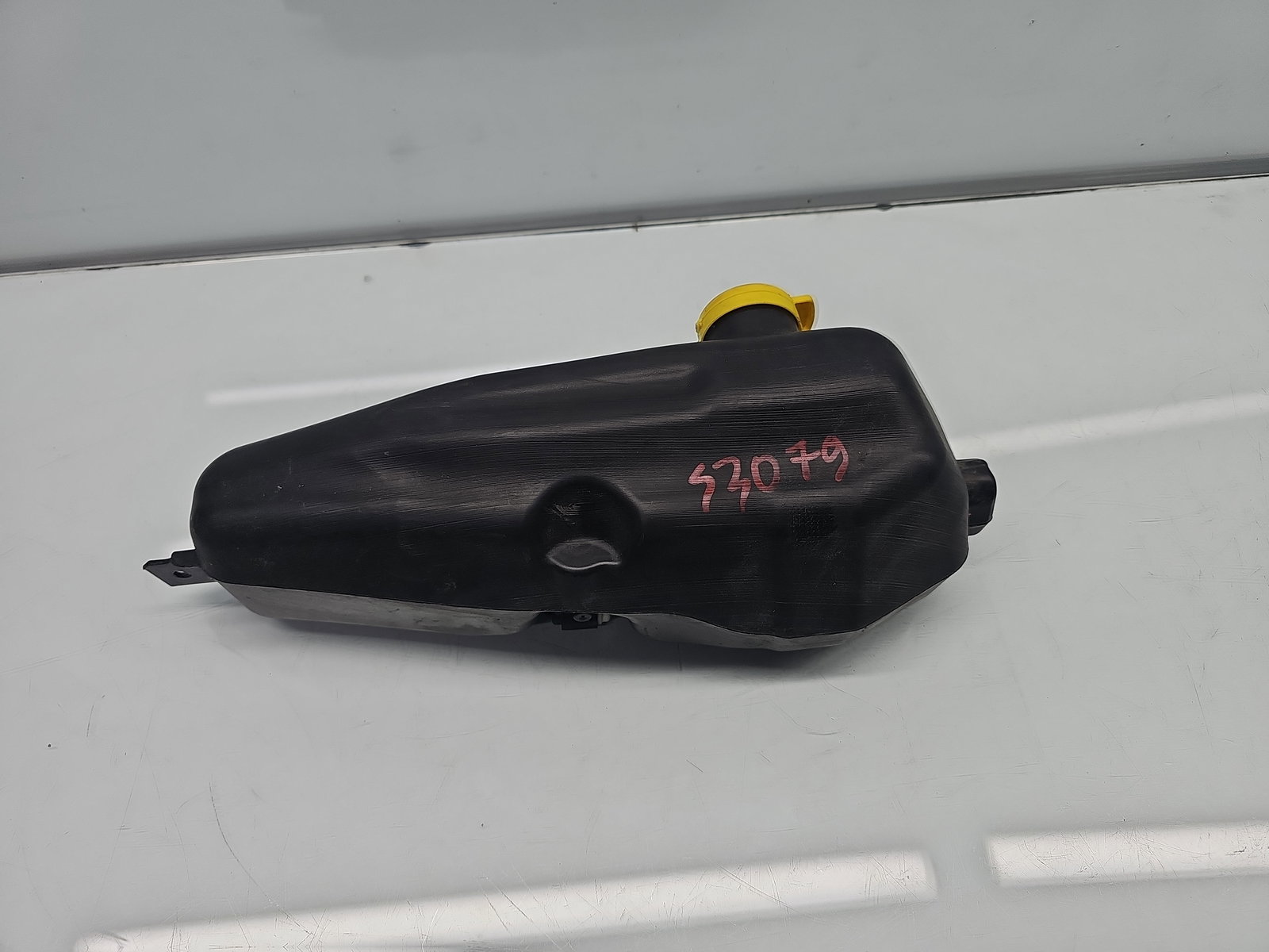 Vas lichid parbriz Dacia Logan MCV 2 [Fabr 2013-2022] 289101840R - imagine 1