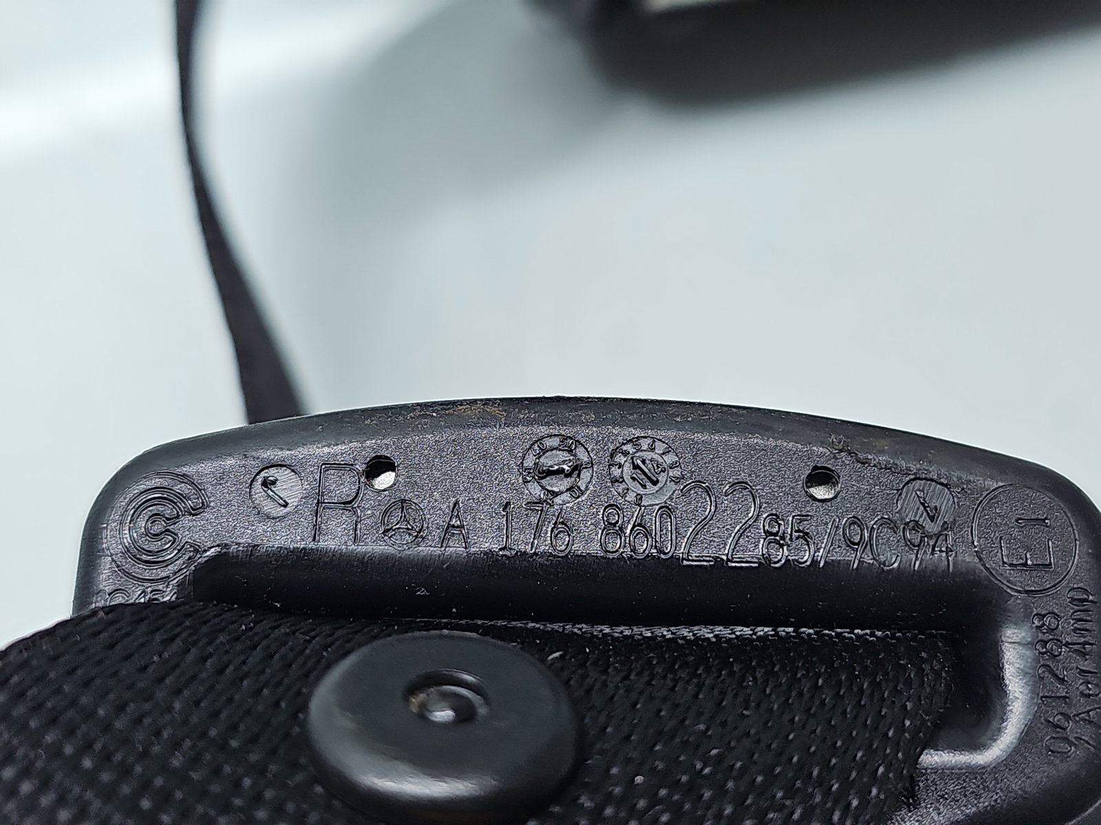 Centura dreapta fata Mercedes Clasa A (W176) [Fabr 2012-2018] A1768602285 - imagine 4