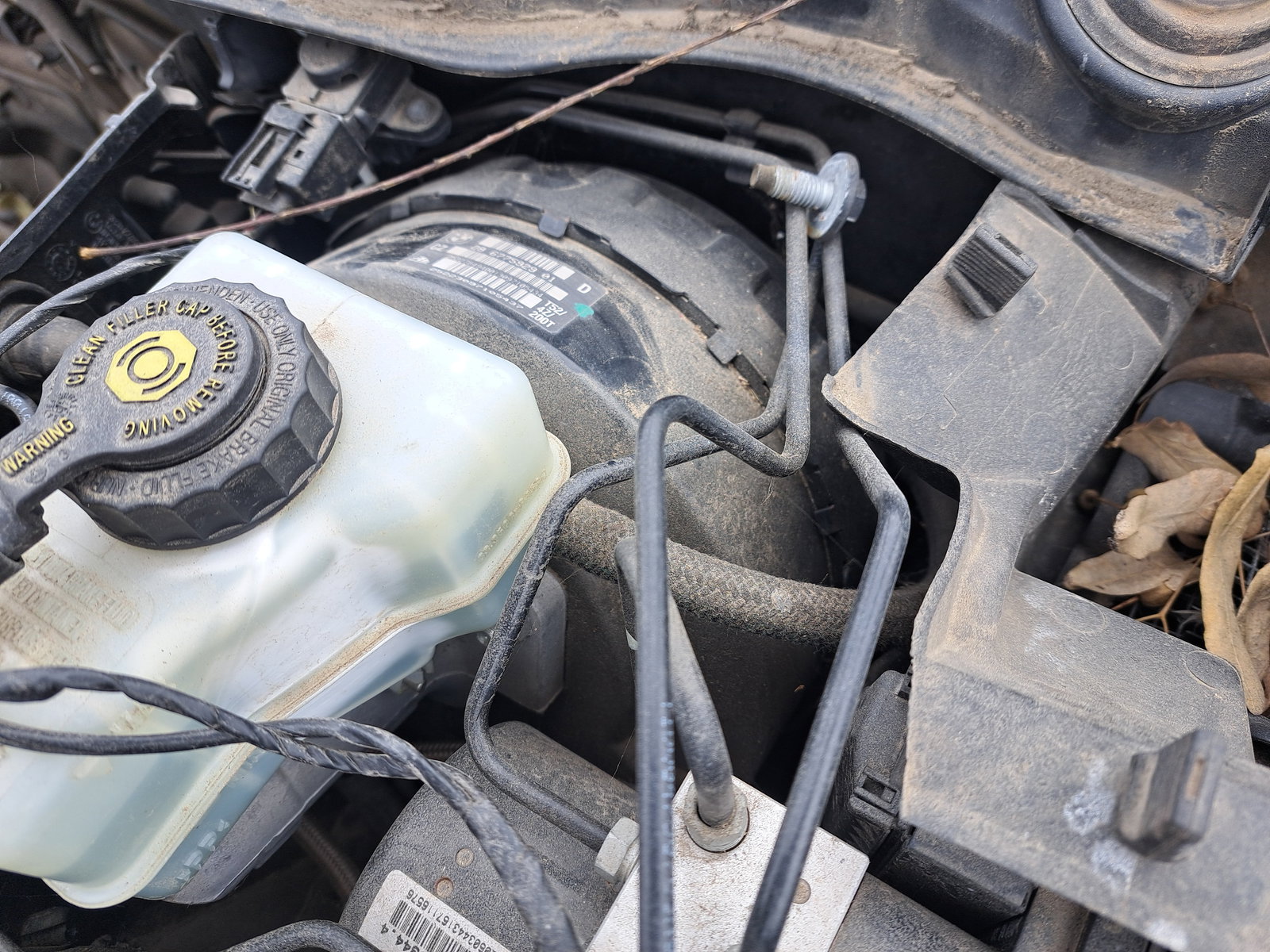 Tulumba frana Bmw 1 (E81, E87) [Fabr 2004-2010] OEM 2.0 Benz N43B20 105KW / 143CP - imagine 2