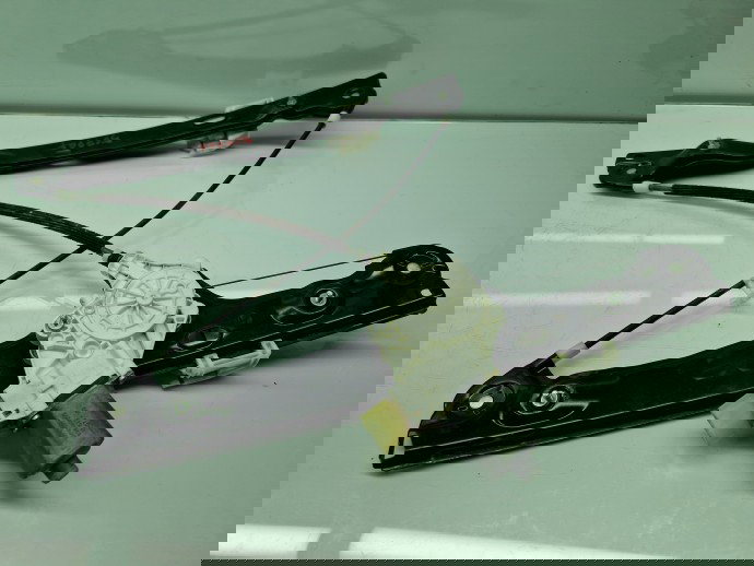 Macara electrica geam dreapta fata Bmw 3 (E91) [Fabr 2005-2011] Break Facelift, Pachet M 996625-102