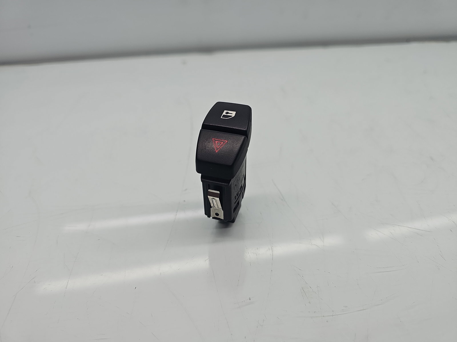 Buton avarii Bmw 5 (F10) [Fabr 2011-2016] 9161896 - imagine 2