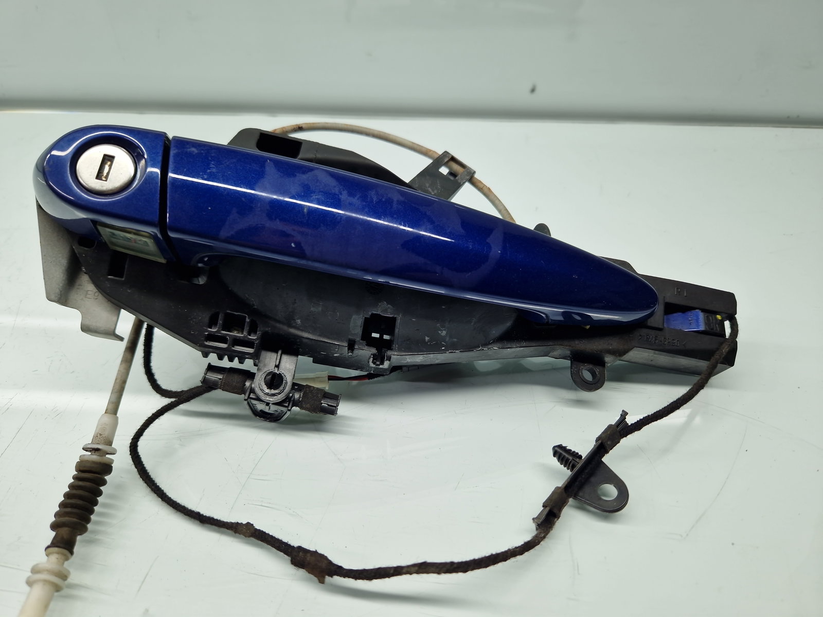 Maner usa dreapta fata Bmw 3 (E91) [Fabr 2005-2011] Break Facelift, Pachet M 381 Le Mans Blau Met - imagine 1