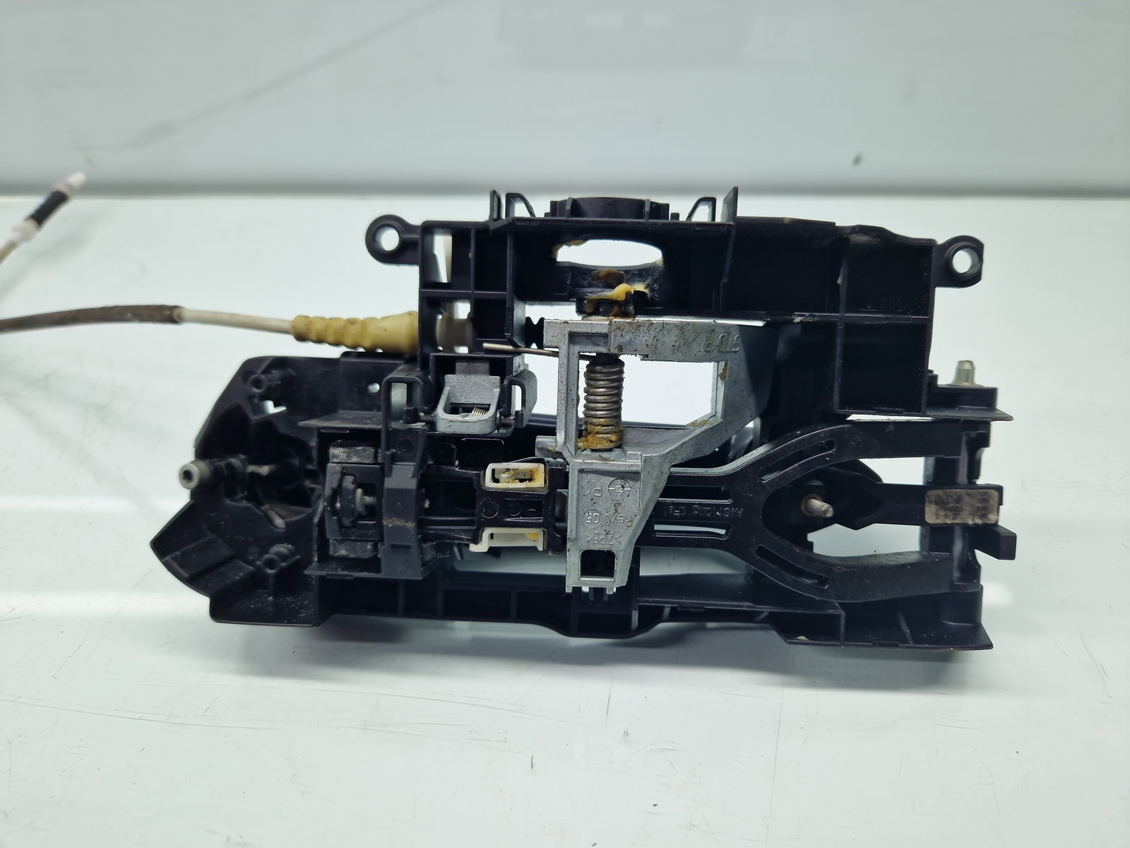 Maner usa dreapta spate Bmw 5 (F10) [Fabr 2011-2016] Berlina Pachet M 416 Carbonschwarz Mc - imagine 3