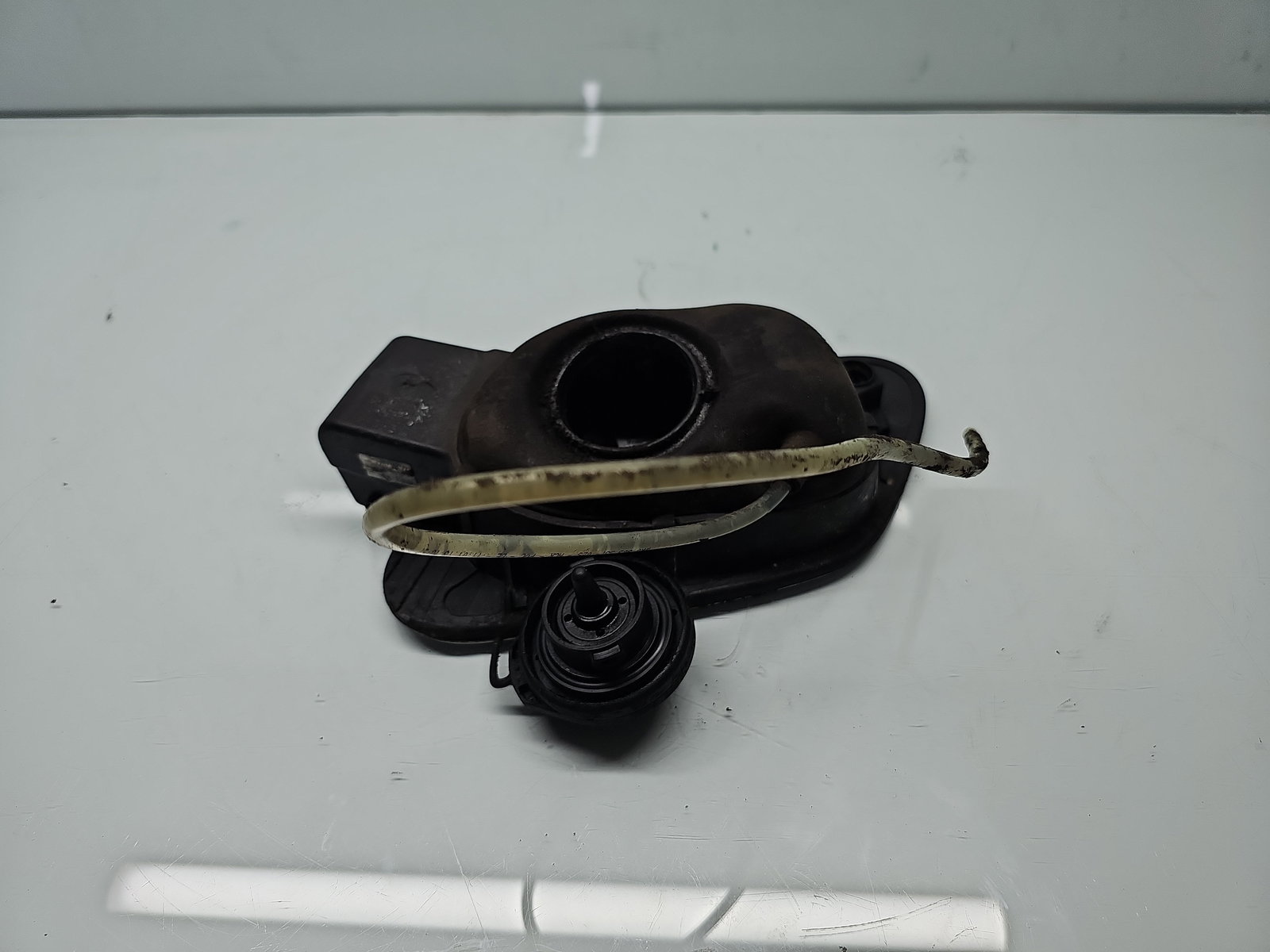 Capac rezervor Volkswagen Golf 7 (5G) [Fabr 2014-prezent] Hatchback OEM - imagine 3