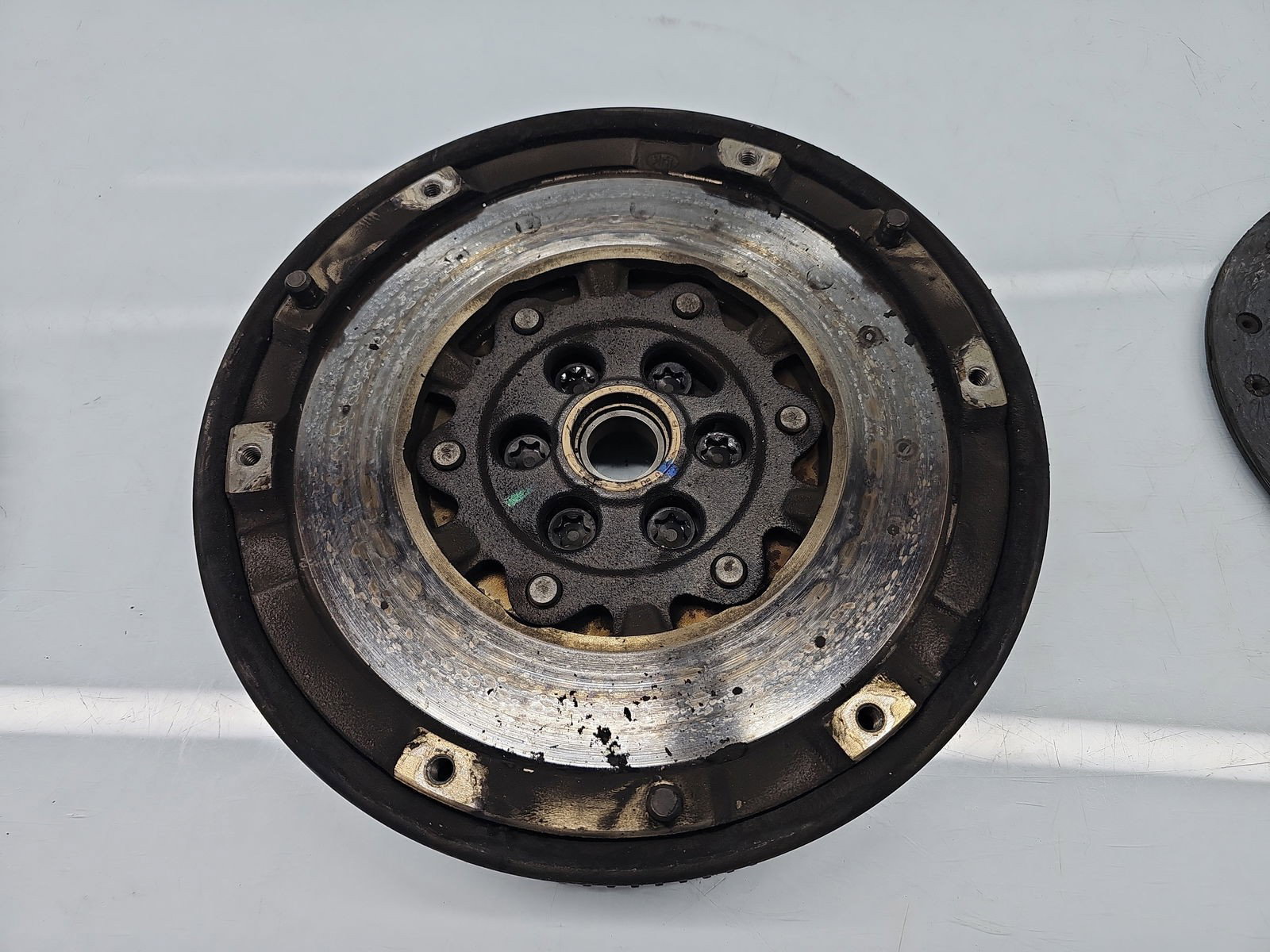 Kit ambreiaj volanta masa dubla Bmw 3 (E90) [Fabr 2005-2011] 2.0 Benz N43B20 7560876 105KW / 143CP - imagine 4