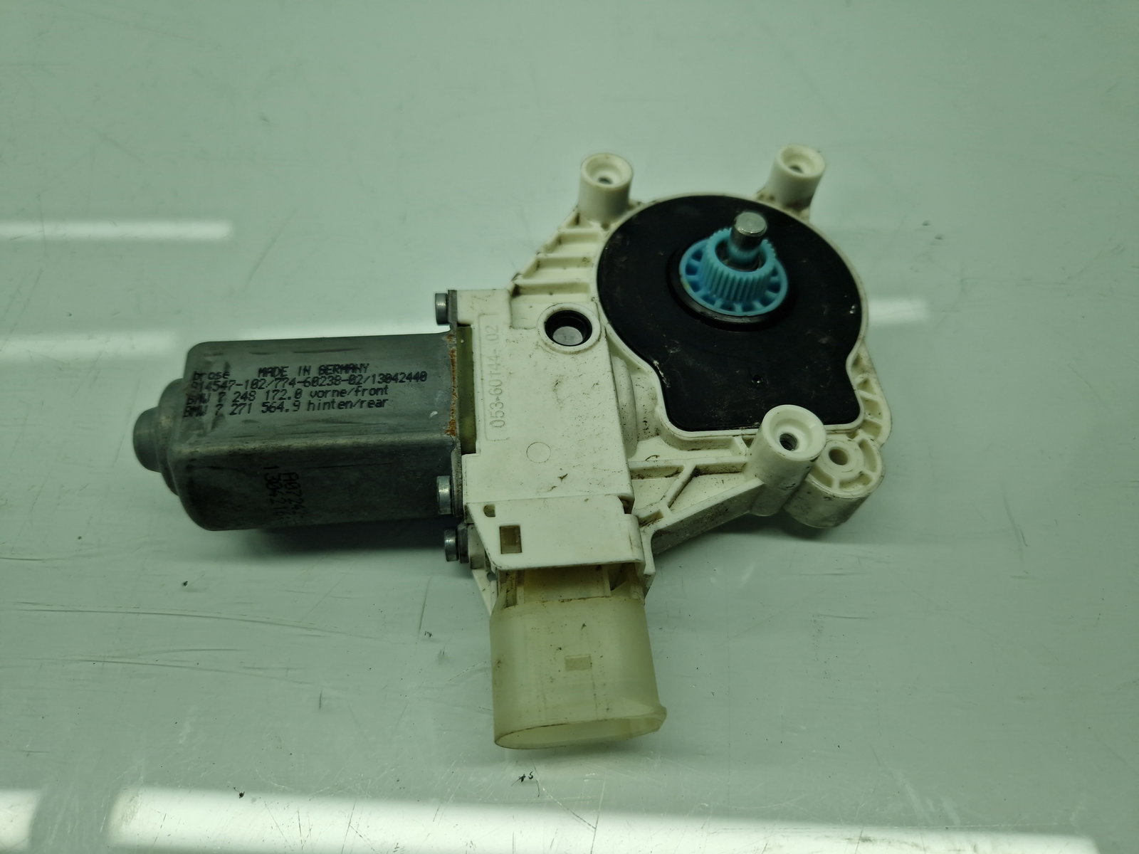 Motoras geam dreapta spate Bmw 5 (F10) [Fabr 2011-2016] Berlina Pachet M 053-60144-02 - imagine 1