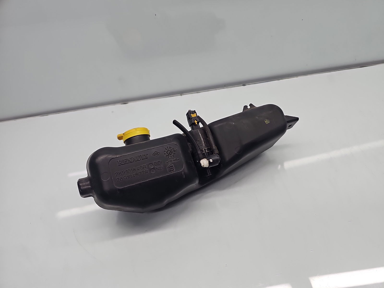 Vas lichid parbriz Dacia Sandero 2 [Fabr 2012-2020] 289101840R - imagine 3