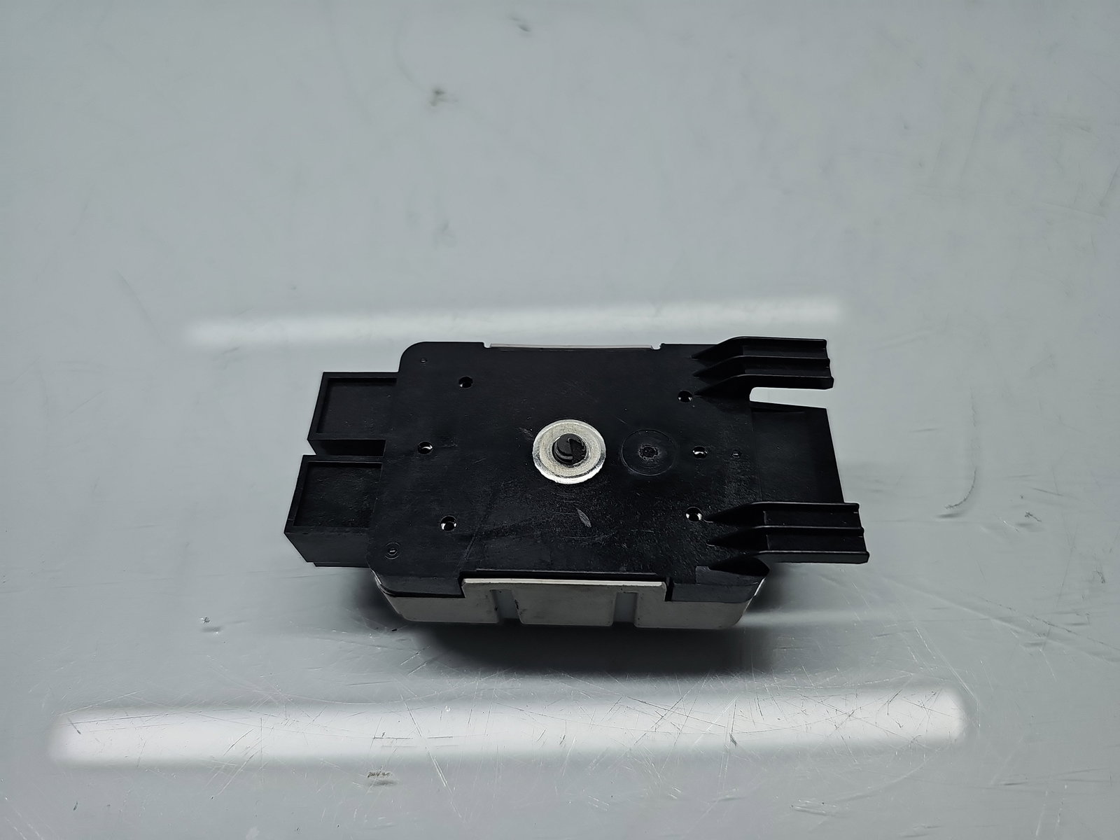 Amplificator antena Volkswagen Golf 7 (5G) [Fabr 2014-prezent] 5Q0035570 - imagine 2