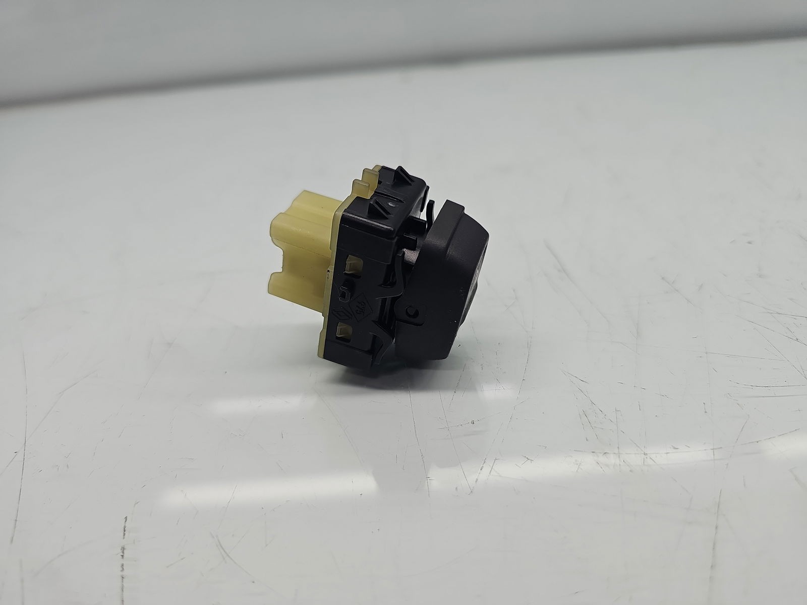 Buton geam stanga fata Dacia Sandero 2 [Fabr 2012-2020] 254214937R - imagine 3