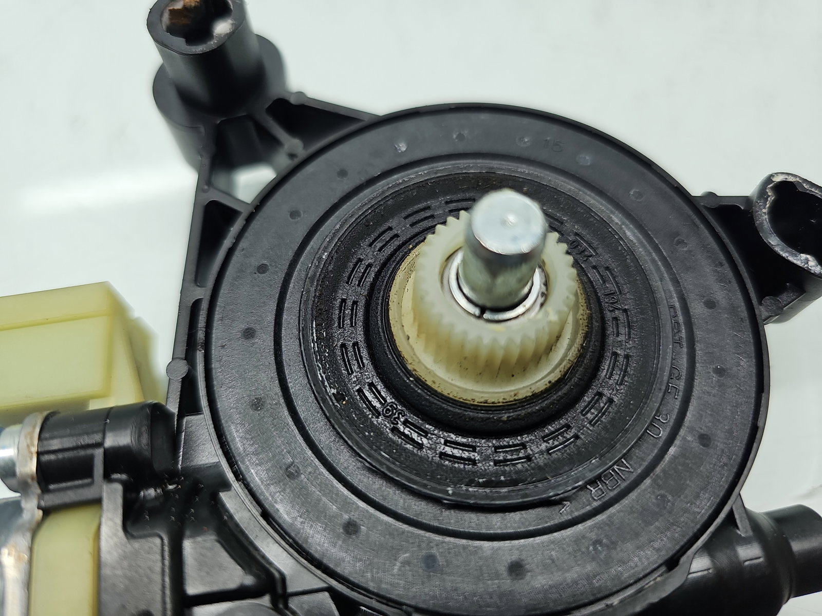 Motoras geam dreapta fata Volkswagen Golf 7 (5G) [Fabr 2014-prezent] Hatchback 5Q0959801B - imagine 3