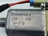 Motoras geam stanga fata Volkswagen Golf 7 (5G) [Fabr 2014-prezent] Hatchback 5Q0959802B