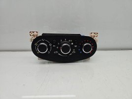  Panou comanda clima Dacia Sandero 2 [Fabr 2012-2020] XE1074176