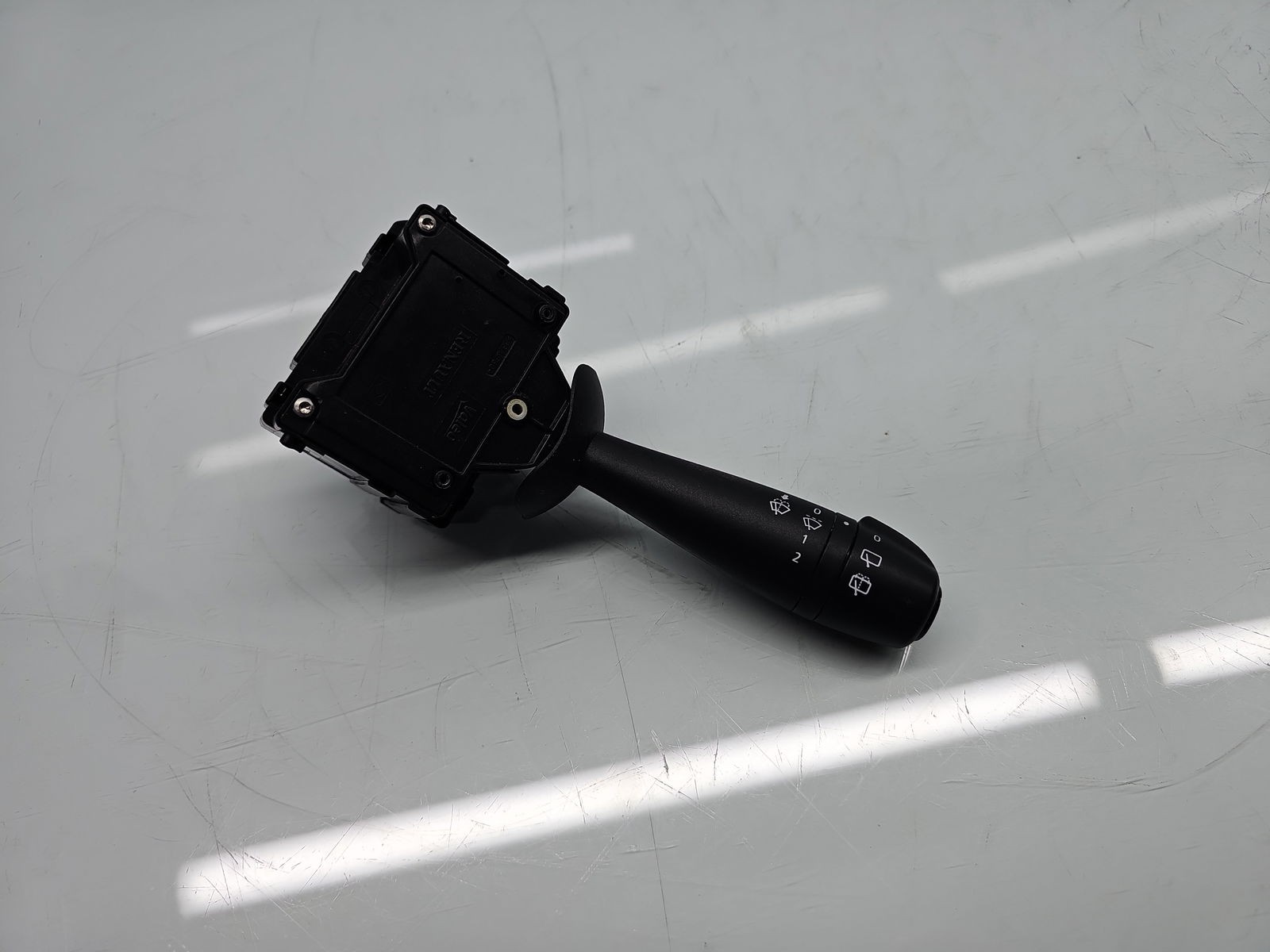 Maneta stergator Dacia Sandero 2 [Fabr 2012-2020] 681726046R - imagine 1