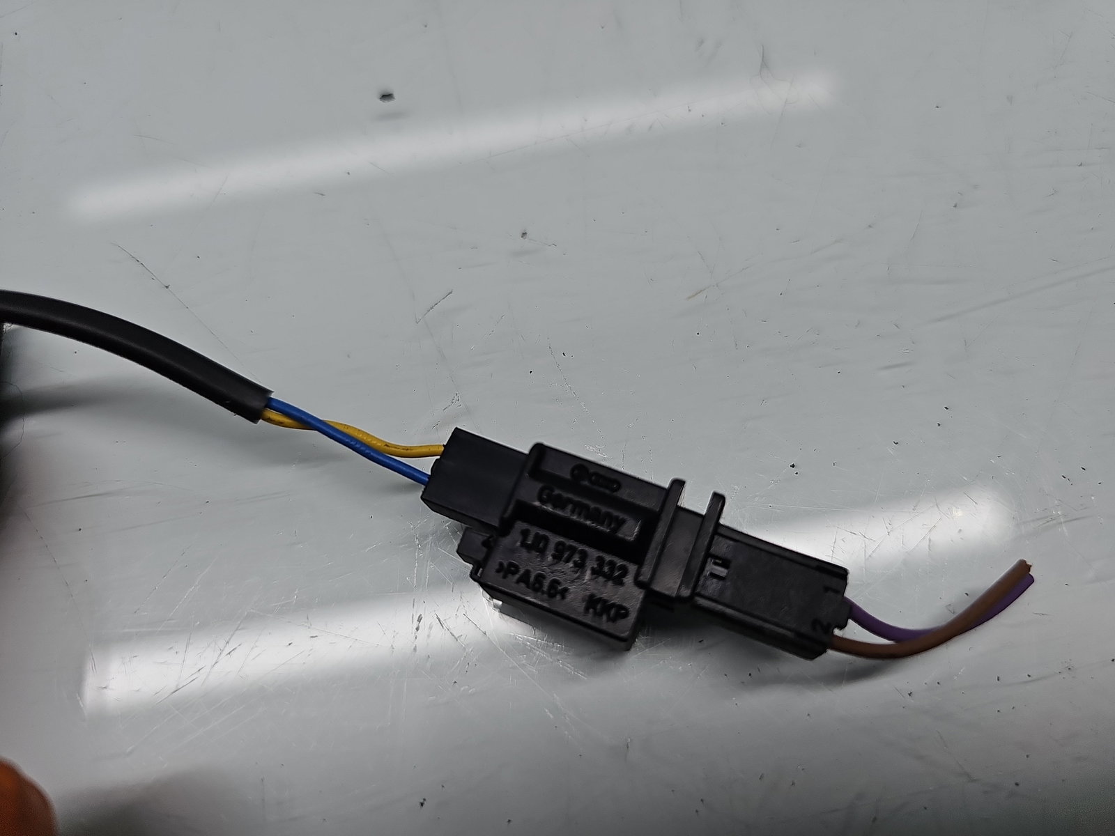 Capsa centura dreapta fata Volkswagen Golf 7 (5G) [Fabr 2014-prezent] 5G4857756C - imagine 2