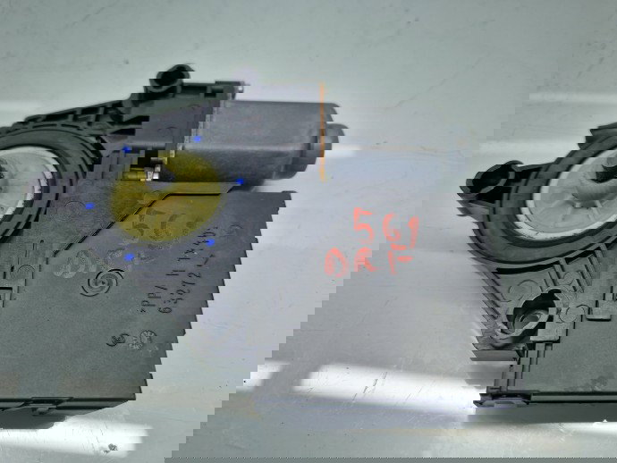 Motoras geam dreapta fata Volkswagen Golf 6 (5K1) [Fabr 2009-2013] Hatchback 5K0959701B