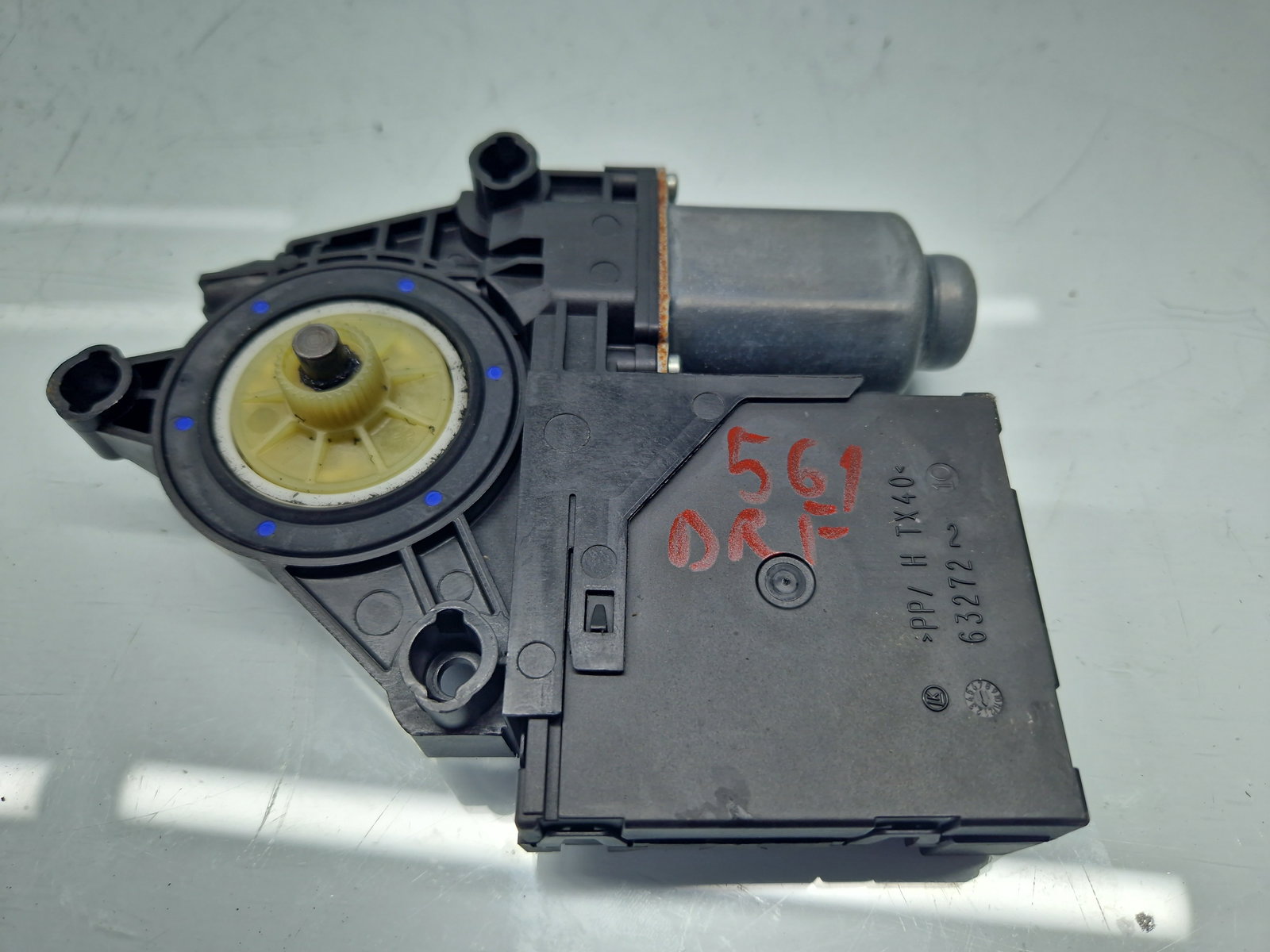 Motoras geam dreapta fata Volkswagen Golf 6 (5K1) [Fabr 2009-2013] Hatchback 5K0959701B - imagine 1