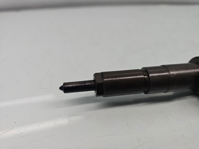 Injector  PEUGEOT 206 [Fabr 1998-2009] 9641496180 1.8 8HZ 50KW / 68CP