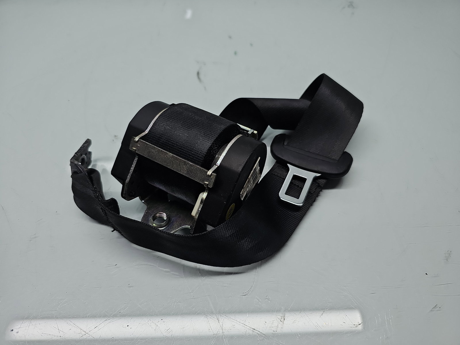 Centura dreapta spate Volkswagen Golf 7 (5G) [Fabr 2014-prezent] 621102200 - imagine 1