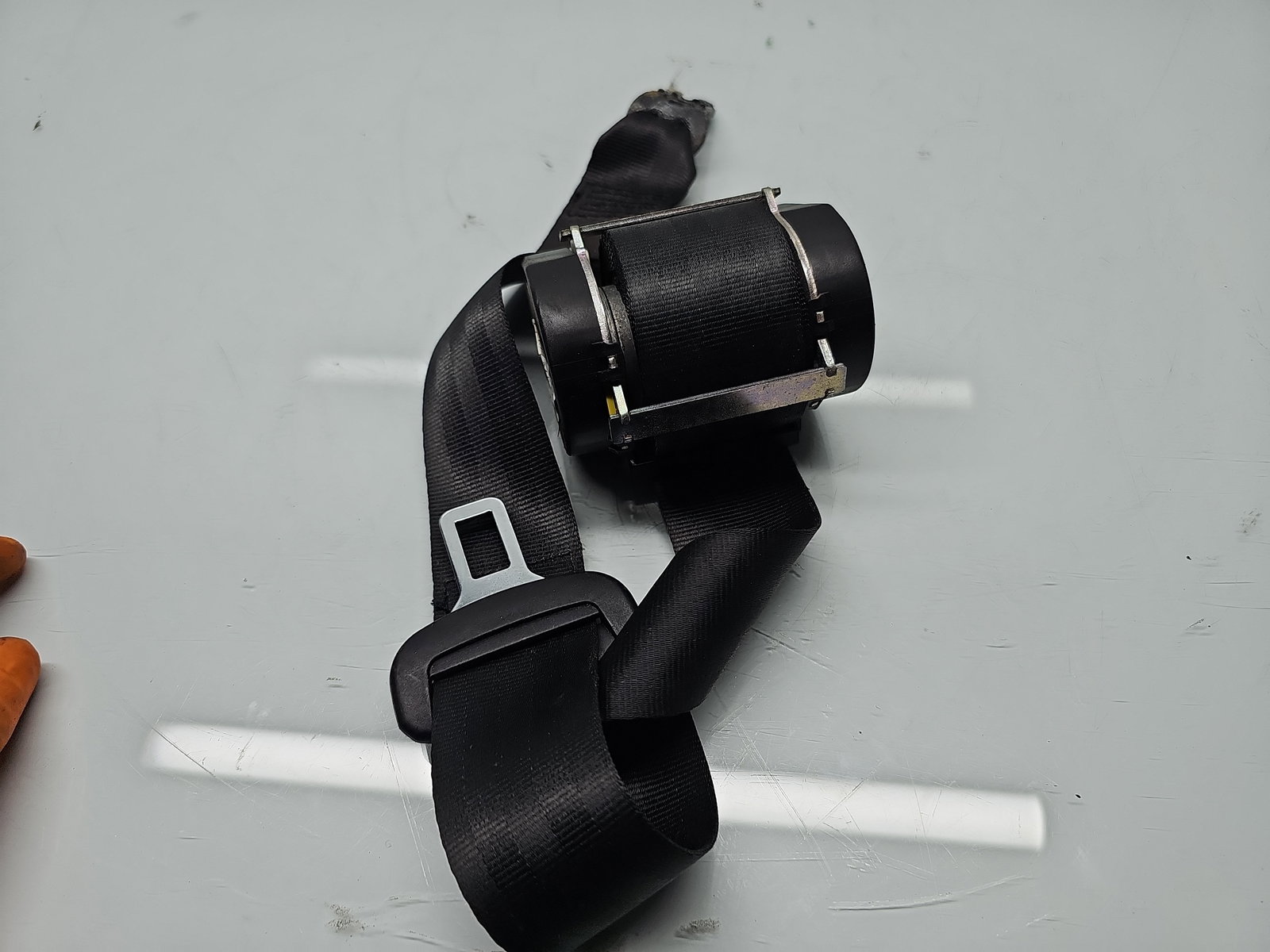 Centura dreapta spate Volkswagen Golf 7 (5G) [Fabr 2014-prezent] 621102200 - imagine 2