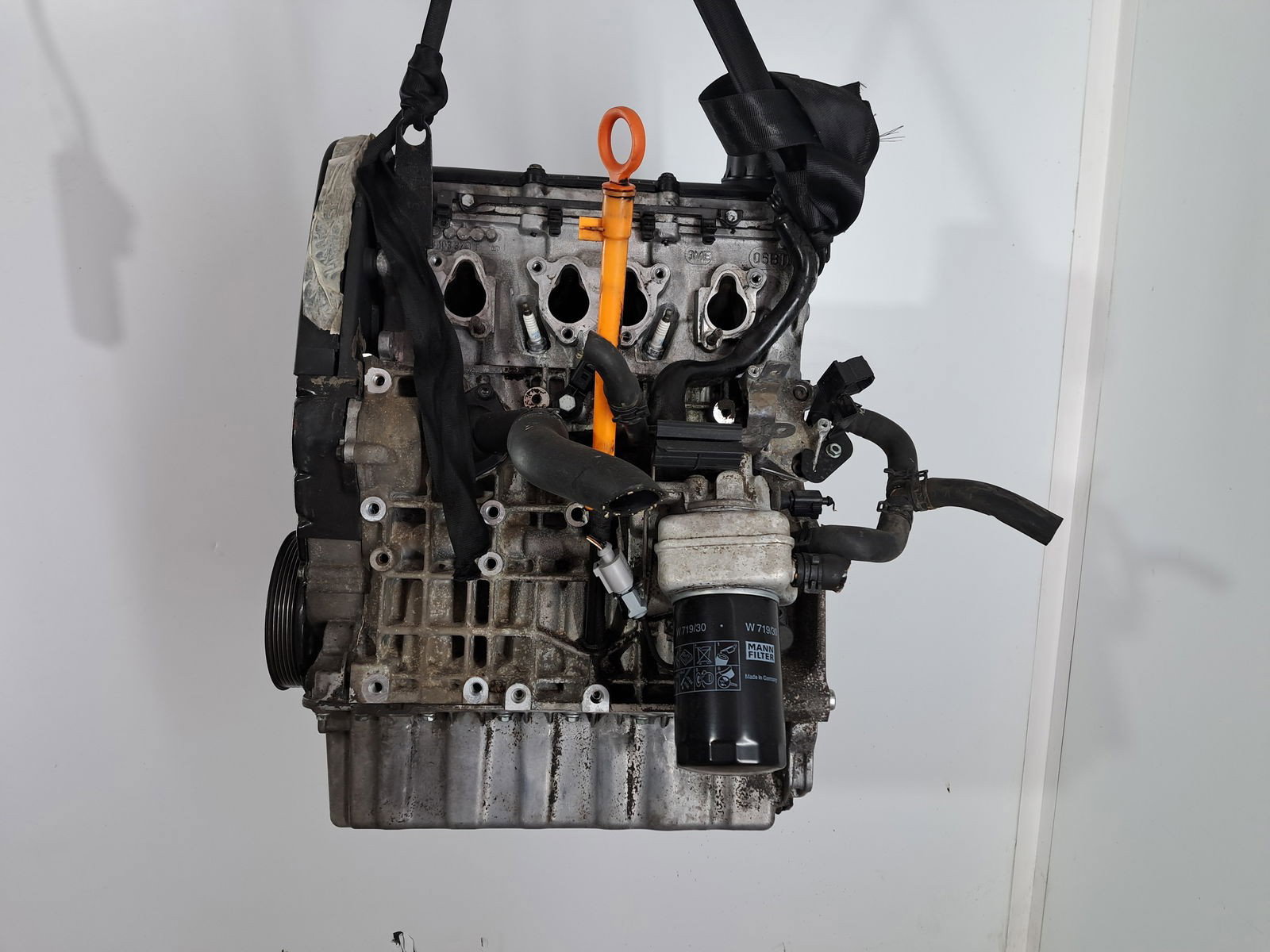 Motor complet ambielat AUDI A3 (8P1) [Fabr 2003-2012] BGU 1.6 Benz BGU 75KW / 102CP - imagine 1