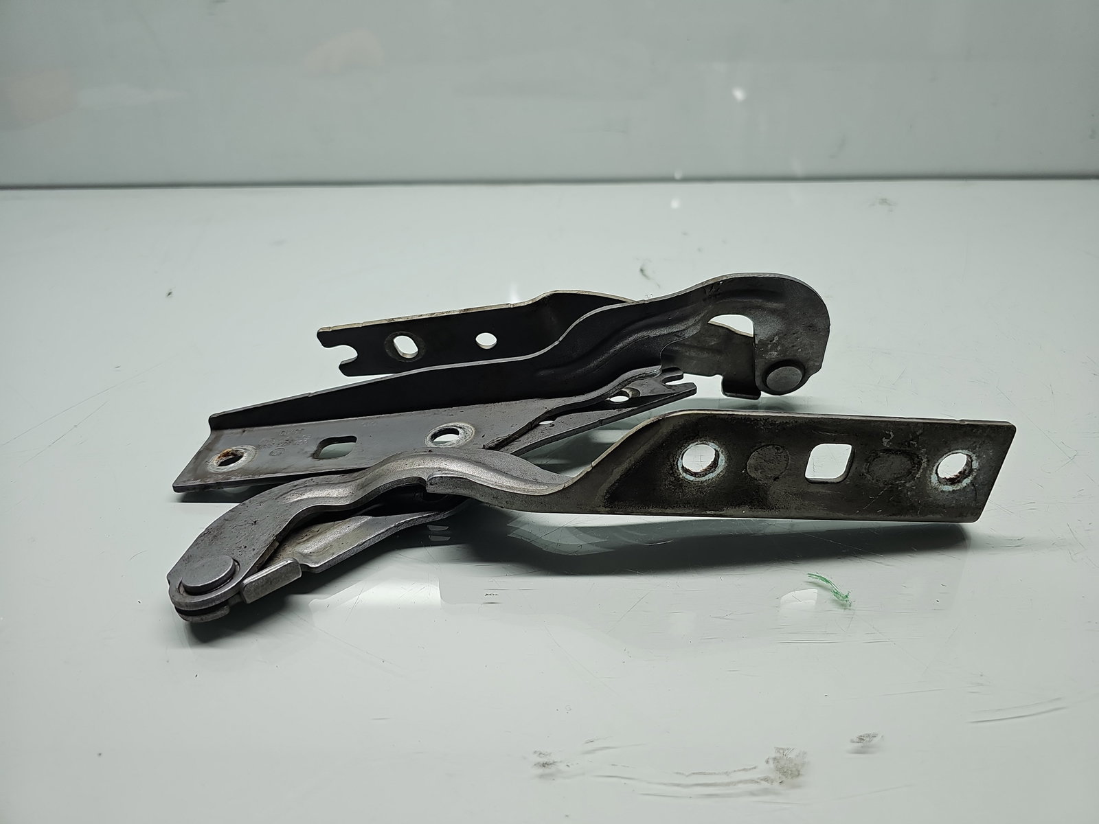 Set balamale capota Volkswagen Golf 7 (5G) [Fabr 2014-prezent] Hatchback 5G0823301A-5G0823302A - imagine 3