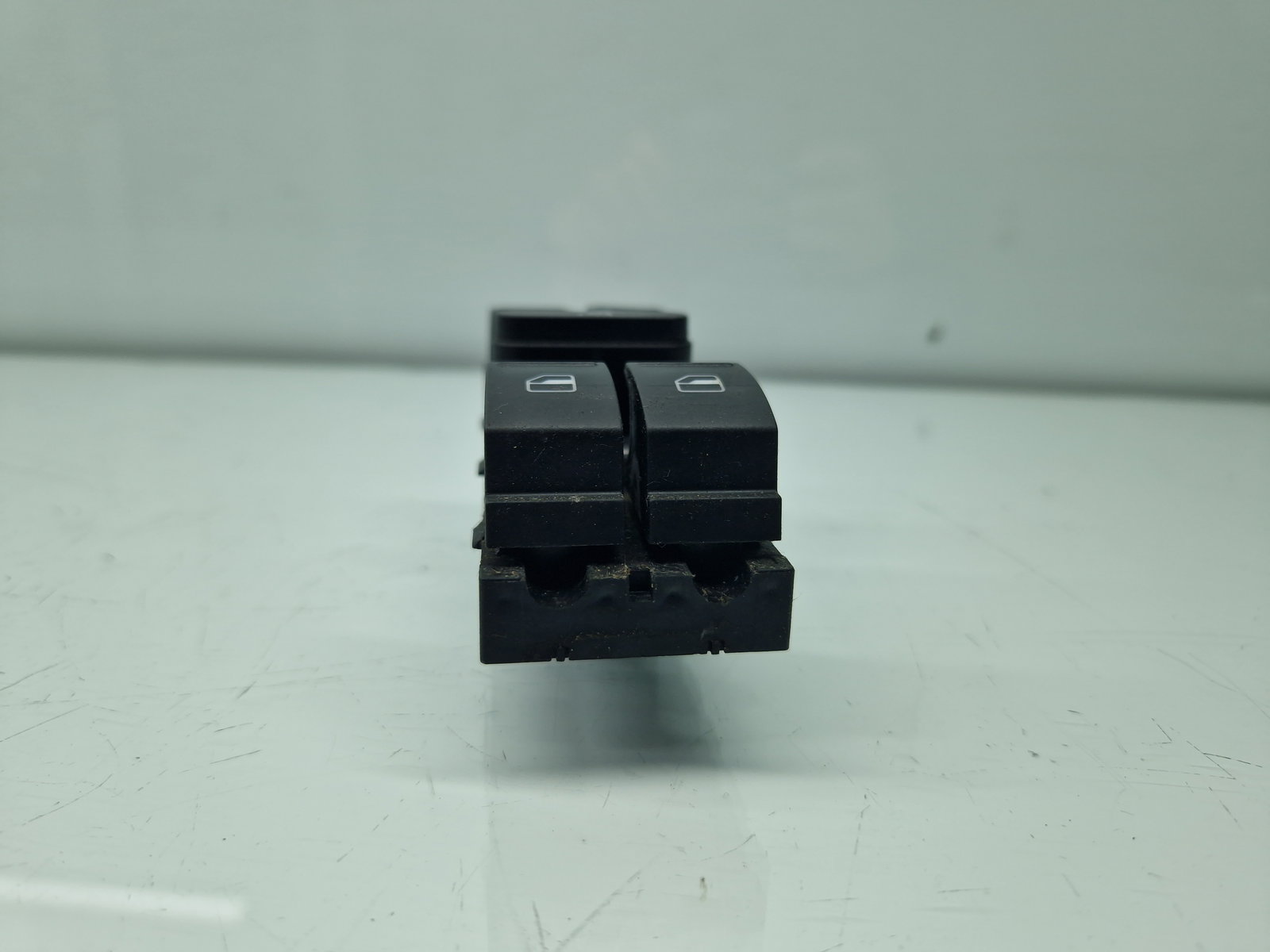 Butoane comanda geamuri sofer Volkswagen Golf 6 (5K1) [Fabr 2009-2013] 1K4959857B - imagine 5