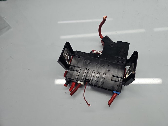 Borna baterie (+) Bmw 5 (F10) [Fabr 2011-2016] 9240490