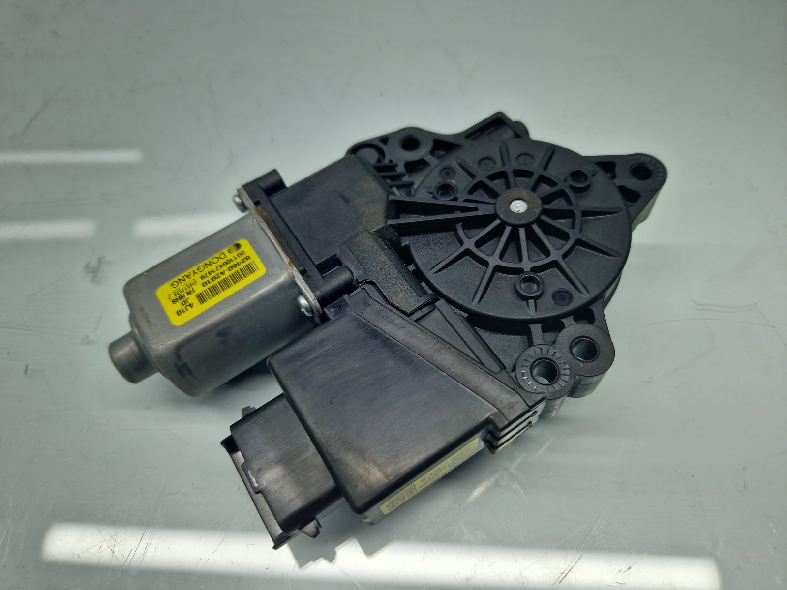 Motoras geam dreapta fata KIA Ceed (JD) [Fabr 2012-2018] Hatchback 82460-A2010 - imagine 3