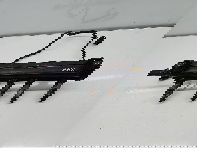 Rampa injectoare  Volkswagen Golf 6 (5K1) [Fabr 2009-2013] 06A133317AC 1.6 Benz BGU 75KW / 102CP