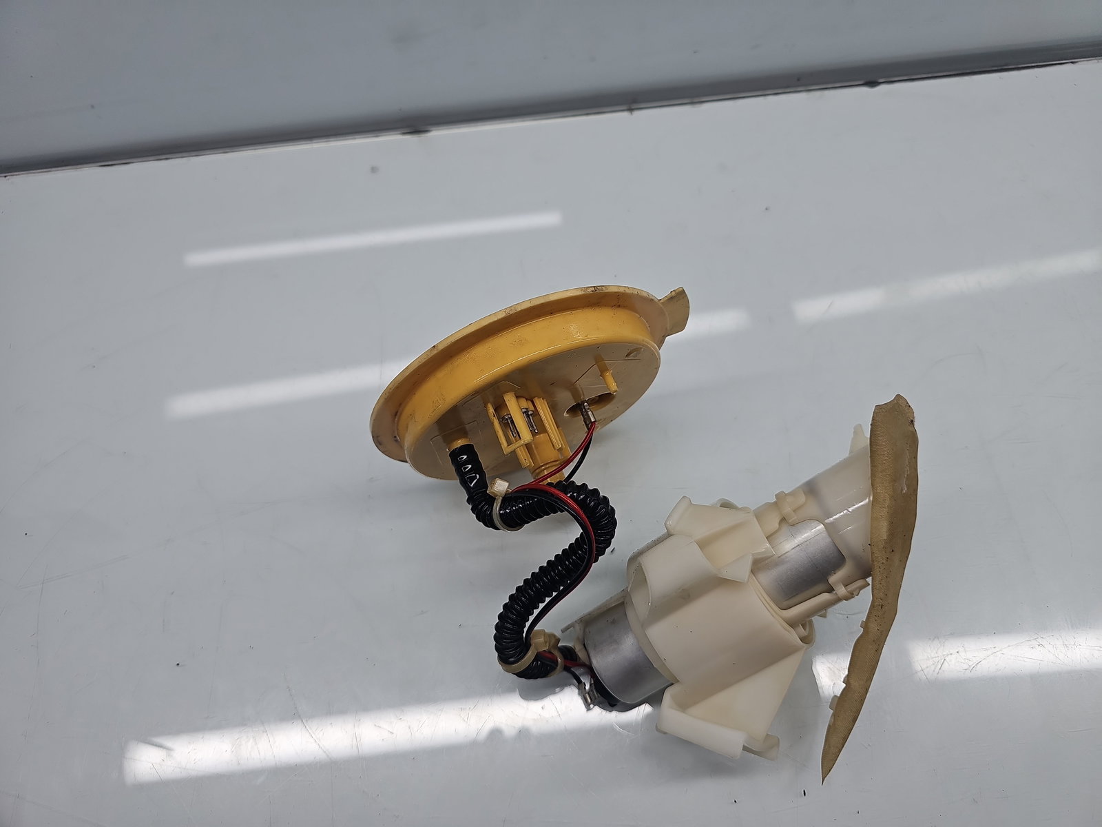 Pompa combustibil Bmw 5 (F10) [Fabr 2011-2016] OEM 2.0 N47D20 135KW / 184CP - imagine 2