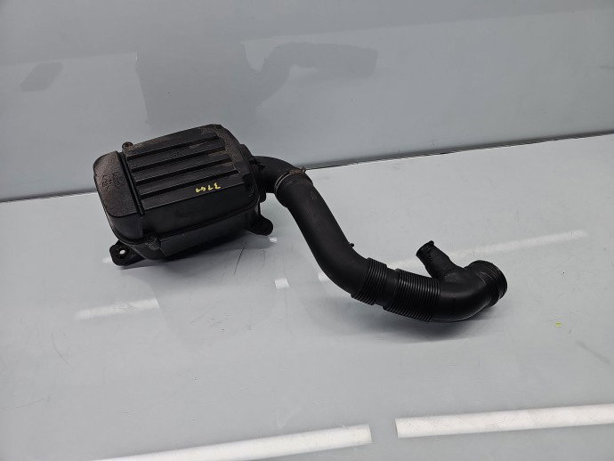 Carcasa filtru aer  Volkswagen Golf 5 (1K1) [Fabr 2004-2008] 1F0129607 1.6 Benz BGU 75KW / 102CP
