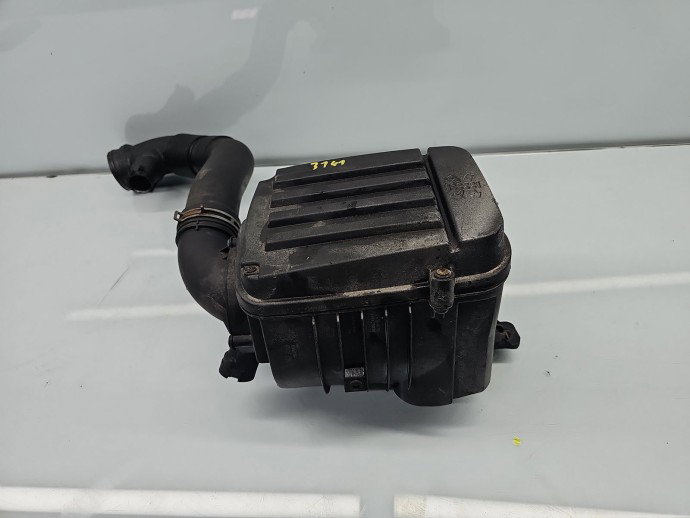 Carcasa filtru aer  Volkswagen Golf 5 (1K1) [Fabr 2004-2008] 1F0129607 1.6 Benz BGU 75KW / 102CP