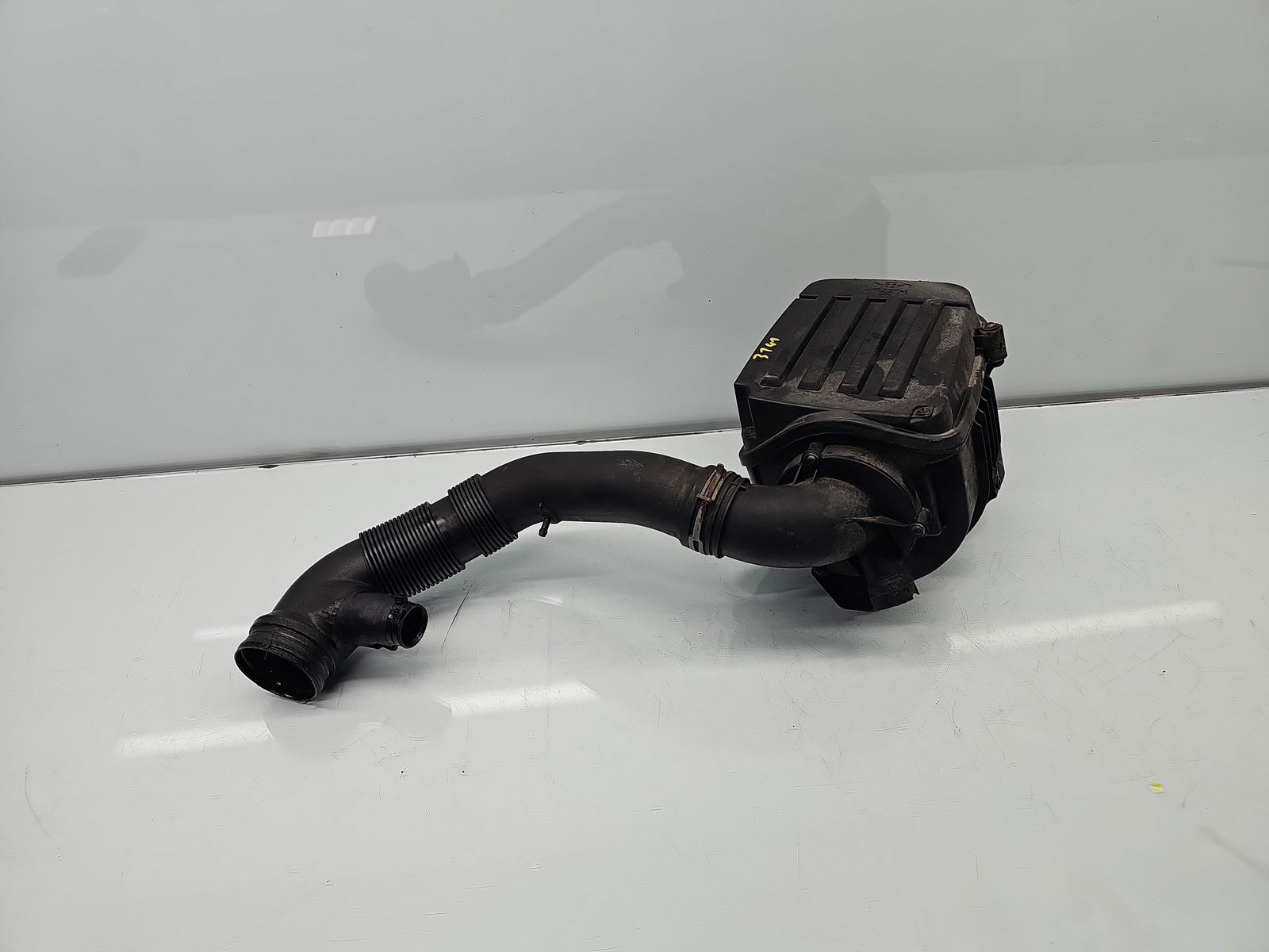 Carcasa filtru aer Volkswagen Golf 5 (1K1) [Fabr 2004-2008] 1F0129607 1.6 Benz BGU 75KW / 102CP - imagine 5